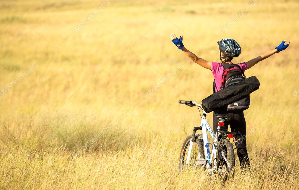 #Cycology 🧐
👉🏽 On good days I ride 🚴🏾‍♀️
👉🏽 On bad days I ride more 😉
#HappyWednesday and #HappyRiding fellow #BikeFriends 🙌🏽