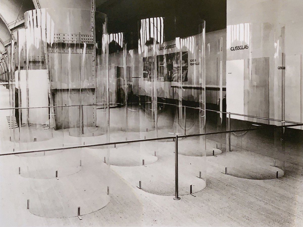 Annette_Hammer's tweet photo. That was new to me: In 1934 #LilliReich (1885-1947) participated in the exhibition „Deutsches Volk und deutsche Arbeit“ with the dpt glass, china, ceramics. The exhibits are great, but the Nazi-context is so disturbing. #FrauArchitekt ⁦@histmuseenhh⁩ #architektursommer https://t.co/ppZd2ezJoj