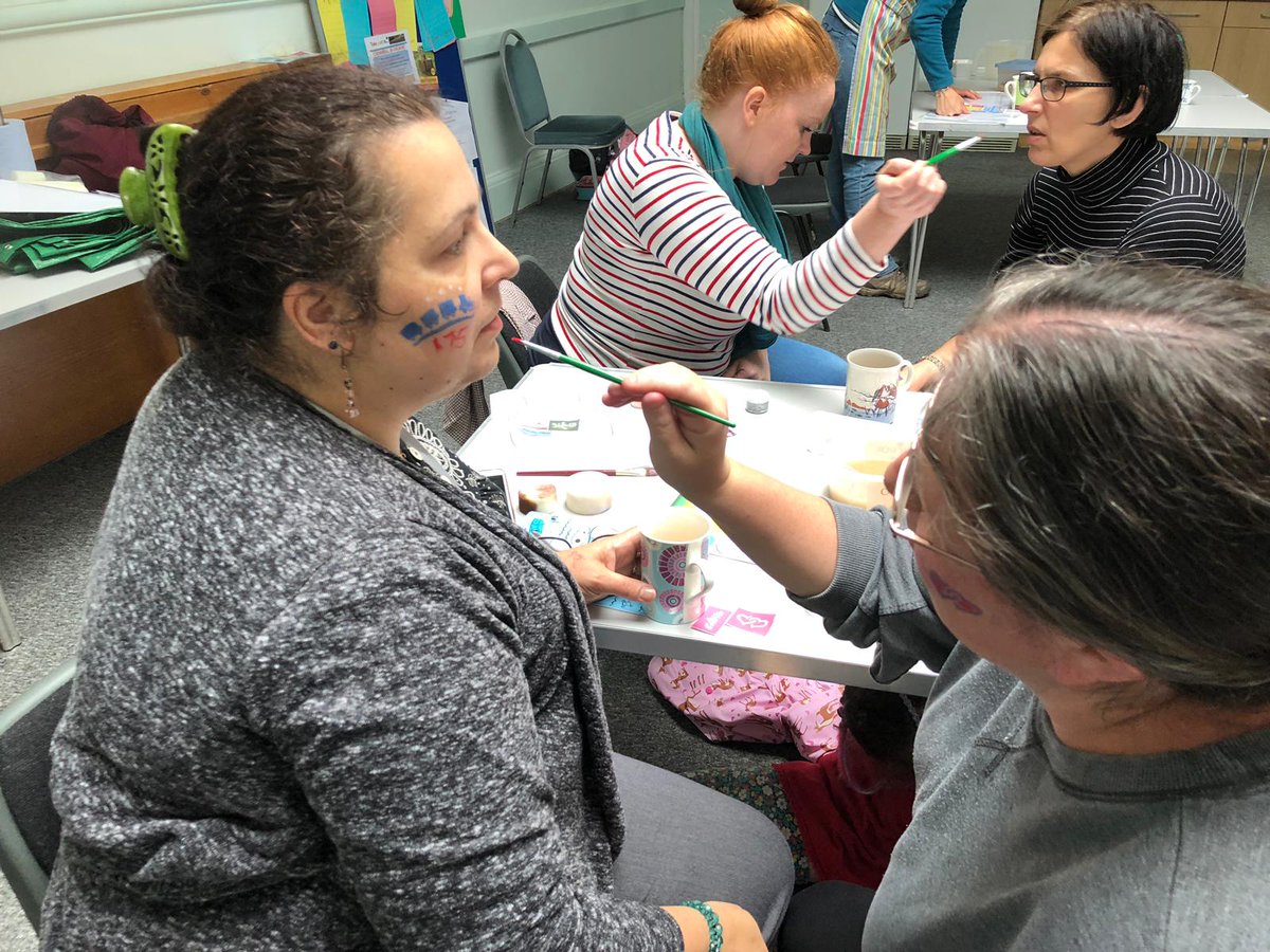Eli_redhill's tweet photo. What a great face painting training session we had @#Redhill @SalvArmy organised by miranda@redhillbaptist.org.uk & #CromwellCommunityGroup. Now we have some volunteers for @RedhillSummer on 22 June and #CromwellCommunityFunDay on 27 Julyπ https://t.co/1aVGkXf7DL