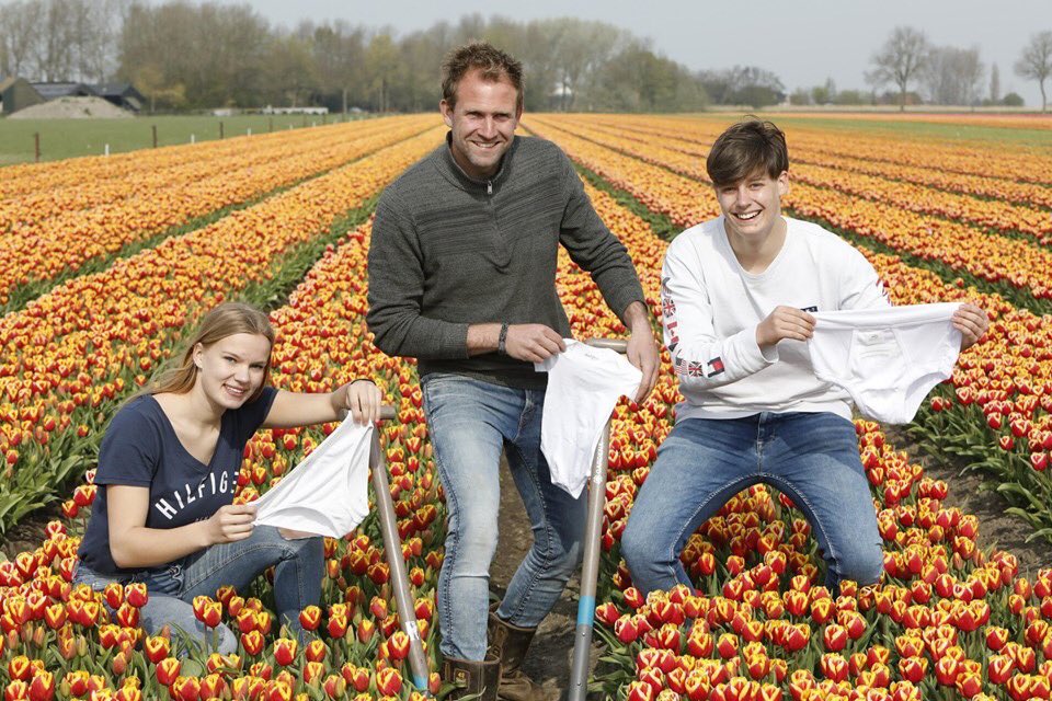 Maandag, precies 2 maanden later, gaan we met Boer Tom en @ClusiusCollege kijken hoe het #bodemleven ervoor staat. Heb jij ook megedaan in april? Dan is het deze week tijd om je onderbroek op te graven! Deel je foto/video met ons: #bestegrond #soilyourundies2019nl