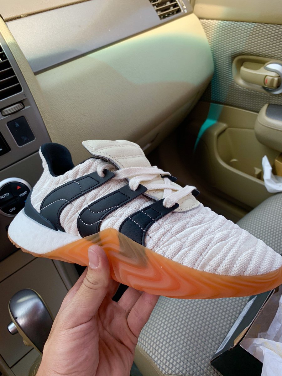 DigitallyXXL's tweet photo. The best football inspired kicks ever! @adidasoriginals @adidas #sobakovboost мои пушечки приехали! https://t.co/N0EHfVfXC1