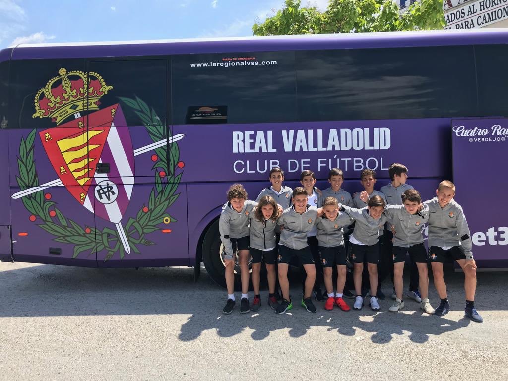 📺 El Alevín A debuta a las 12,30 horas en LaLiga Promises. El rival, el Valencia. Puedes seguirlo a través de  realvalladolid.es

👉🏻 bit.ly/2KifI9d

#pucela #CanteraRV