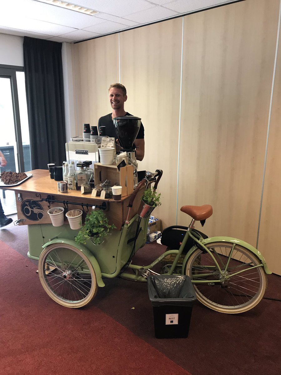 Freek en zijn #koffiefiets op #taalfestival #bubbelonië