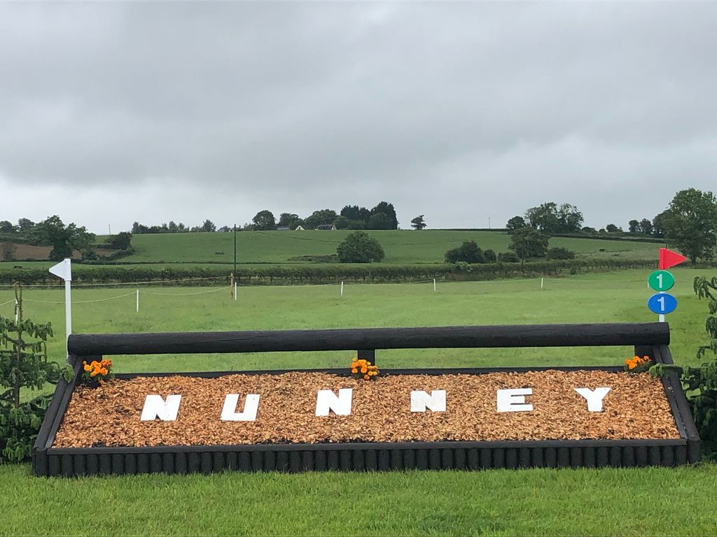 <a href="/nunneyhorse/">NunneyHorseTrials</a> super courses are now online at crosscountryapp.com/courses#nunney #eventinglive <a href="/BEventing/">British Eventing</a>  thanks to designer <a href="/hweventing/">Helen West</a>