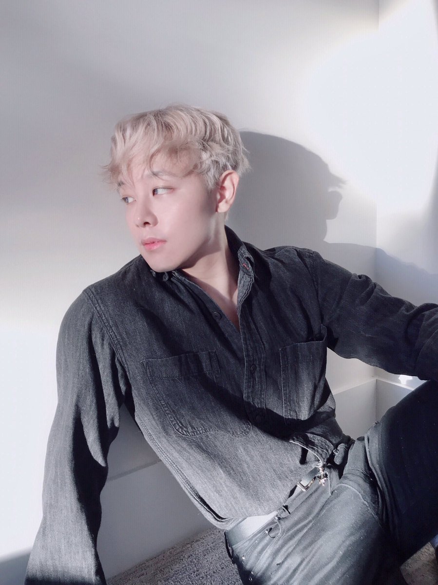 brooklynjuliana's tweet photo. 💙
#BROOKLYN #SITTING #INACORNER #KPOP #😉 https://t.co/HpVDQdj1X4