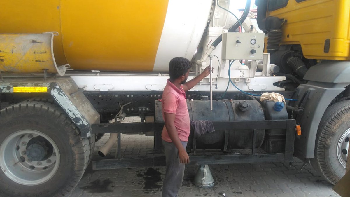 magivatech's tweet photo. We have successfully installed 4 Fuel Monitoring System And 4 GPS Device in RR Thulasi vehicles at Perundhurai. Thanks to RR Thulasi management for their cooperation. For Free Demo 98417 01781 https://t.co/0mq2huKpdN
