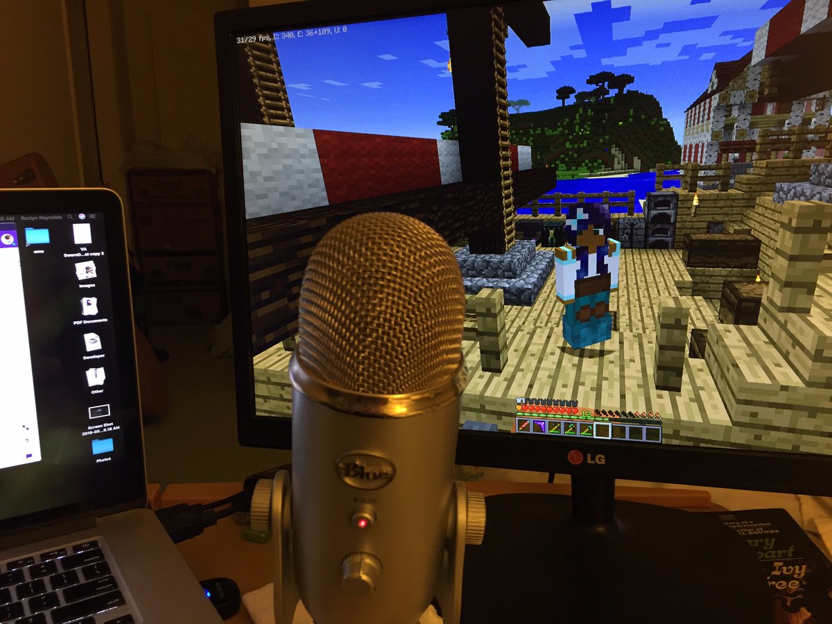 Monster2Mermaid's tweet photo. It’s Mer-Time! 🧜🏽‍♀️ #twitch.tv #minecraft #minecolonies #girlsbuildtoo #gamer https://t.co/Lfp3HNOAD9