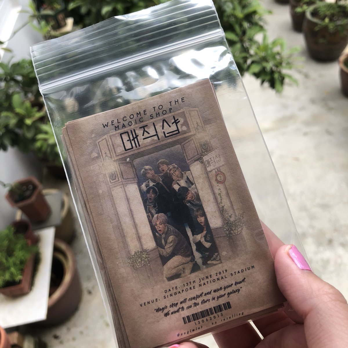 aegimint's tweet photo. heading to +82!! 

printed extra stickers + fake magic shop 5th muster "ticket" (printed on 135gsm paper, pls take note it's not cardstock!)

will be given out randomly around 3pm+ ~
#ETERNALYOUTHSG #BTSIXTH2019 https://t.co/VFzQHiHJhN