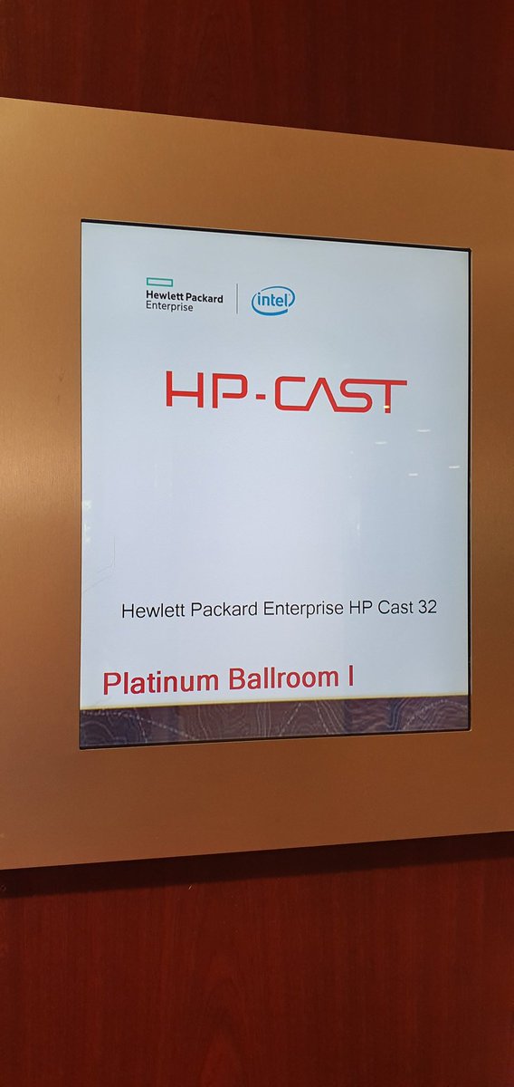 fibertothedesk's tweet image. #hpcast here in #Frankfurt is about to begin.
Thanks for the invitation. #HPC #Leadingedge