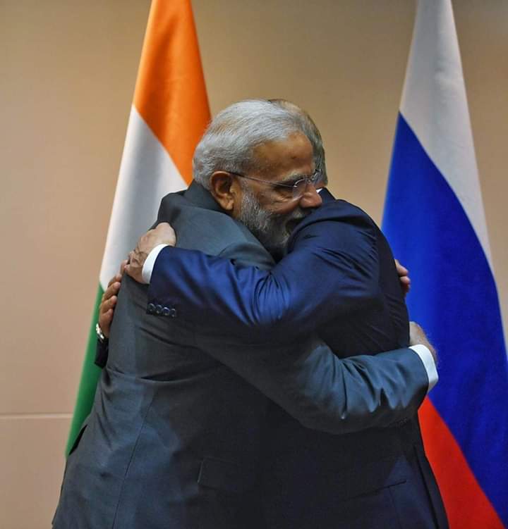 radheshayams933's tweet image. मोदी जी - पुतिन, ऐसी केमिस्ट्री!
इमरान के सीने पर सांप लोटेगा ही
@KremlinRussia @narendramodi
#ModiForAll 
#ModiGlobalPower