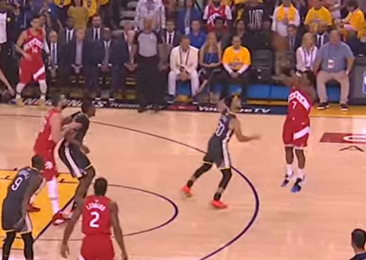 【影片】今日五佳球:Lowry暴走+可愛強突,都難敵此人關鍵得分穩居五佳之首!-黑特籃球-NBA新聞影音圖片分享社區