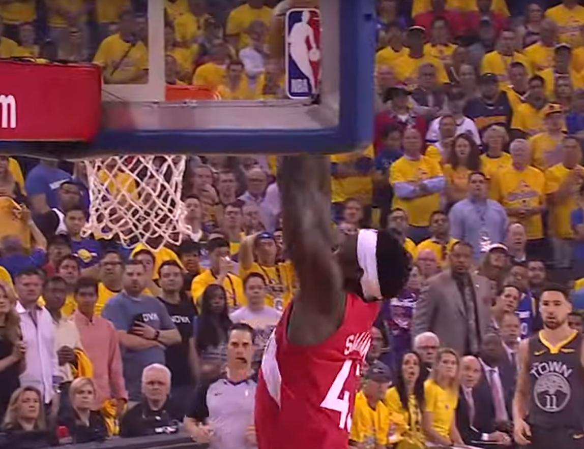 【影片】今日五佳球:Lowry暴走+可愛強突,都難敵此人關鍵得分穩居五佳之首!-黑特籃球-NBA新聞影音圖片分享社區