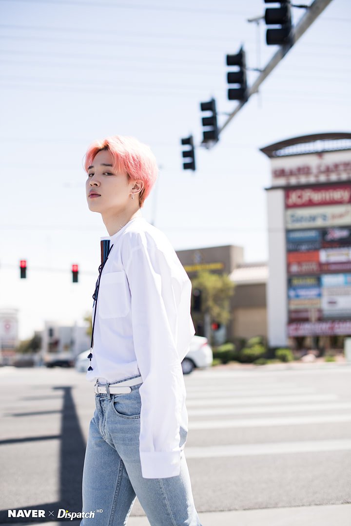 jkotya_minyongi's tweet image. А говорили ангелы не спускаются с небес 
#JIMIN #bts #6YearsAndForeverWithBTS