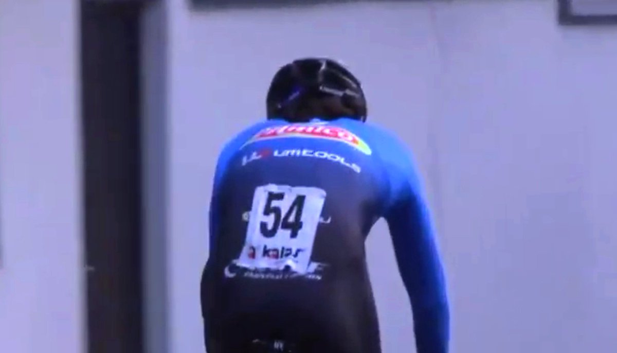 #Oberösterreichrundfahrt 🇦🇹 - Report prologo 📇

Dopo l'esplosivo prologo di #Lienz ripartiamo per la 1° frazione in linea con Jacopo Mosca, <a href="/FedericoBurchio/">Federico Burchio</a> ed <a href="/ange_raffa91/">Angelo Raffaele</a> tra la 33° e la 38° posizione, tutti a soli 6" dal leader Lukas Schlemmer (Maloja Pushbikers).