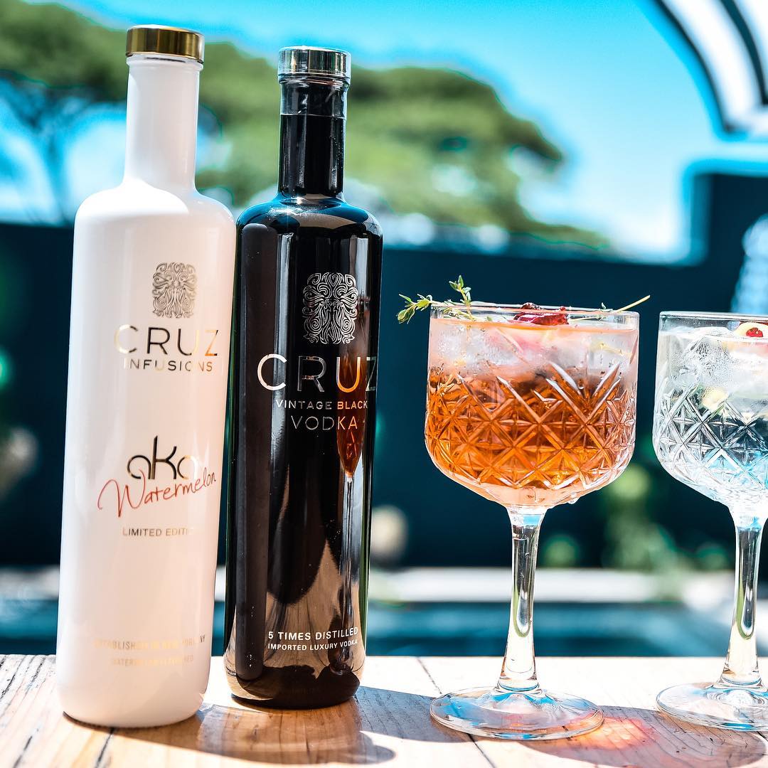 OffClementSA's tweet photo. @lowkie4_20 @nolu_yolo @MschildNkosi #story101 #Mmemberville #Chillspot101
We coming back live with Meech later on
Dankie shane
We secure the bag ma Babyboy
So we've come to the end of the chill spot.. To the readers and listeners. Thank you for tuning in
Thank you Shane, Cici and Buhle
Refreshments in the kitchen https://t.co/WTzwJxaKcw