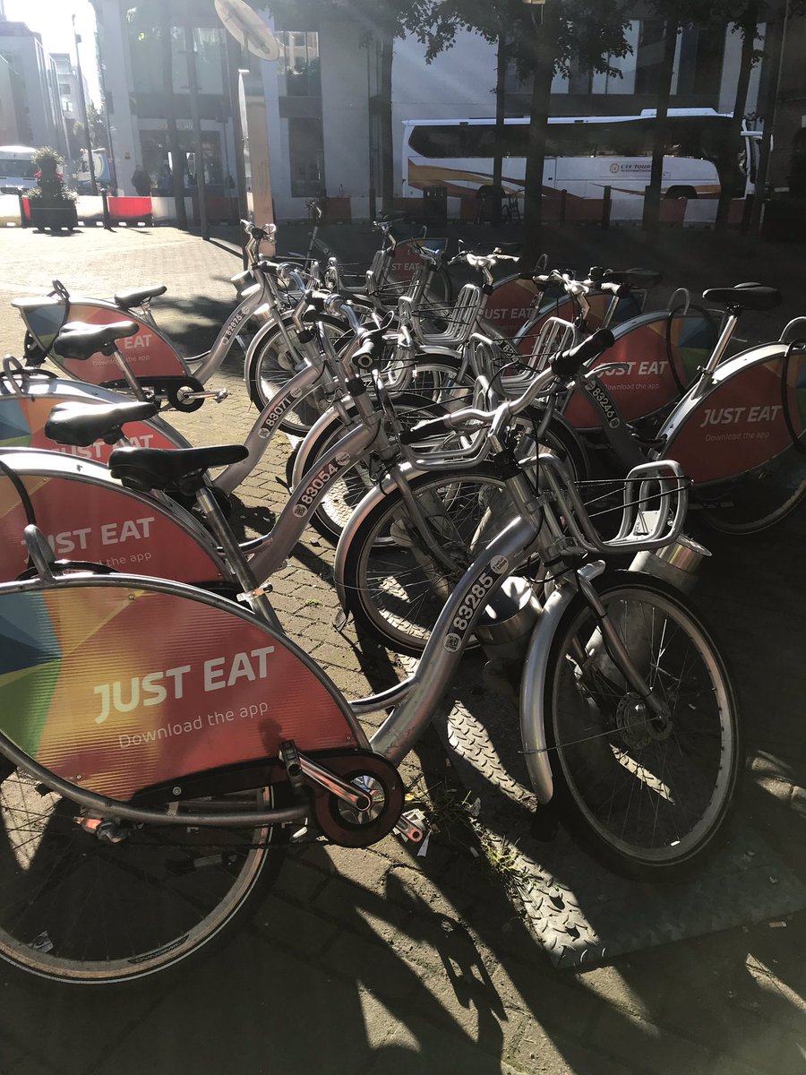 CEOTranslink_NI's tweet image. First journey of day by 🚌 then off to first meeting of morning @BelfastICC by 🚲 @BelfastBikes #GetMeActiveNI #ROB7 #bikeweek2019 @Translink_NI #sustainabletravel #nolycraneeded