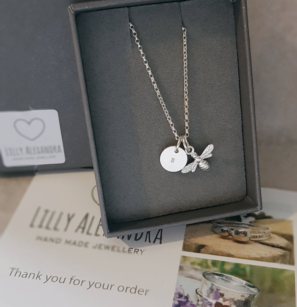 Lillyalexandra3's tweet image. Another of these #bee necklaces went to it&apos;s new home this week. 10% off with code BRYONY. 
#instagramdown #beejewelry #handmade #savethebees #nature #family #weekend #Fridayfeeling #silversmith #womaninbiz #giftforher #bohojewelry #Rain 
lillyalexandrajewellery.com
