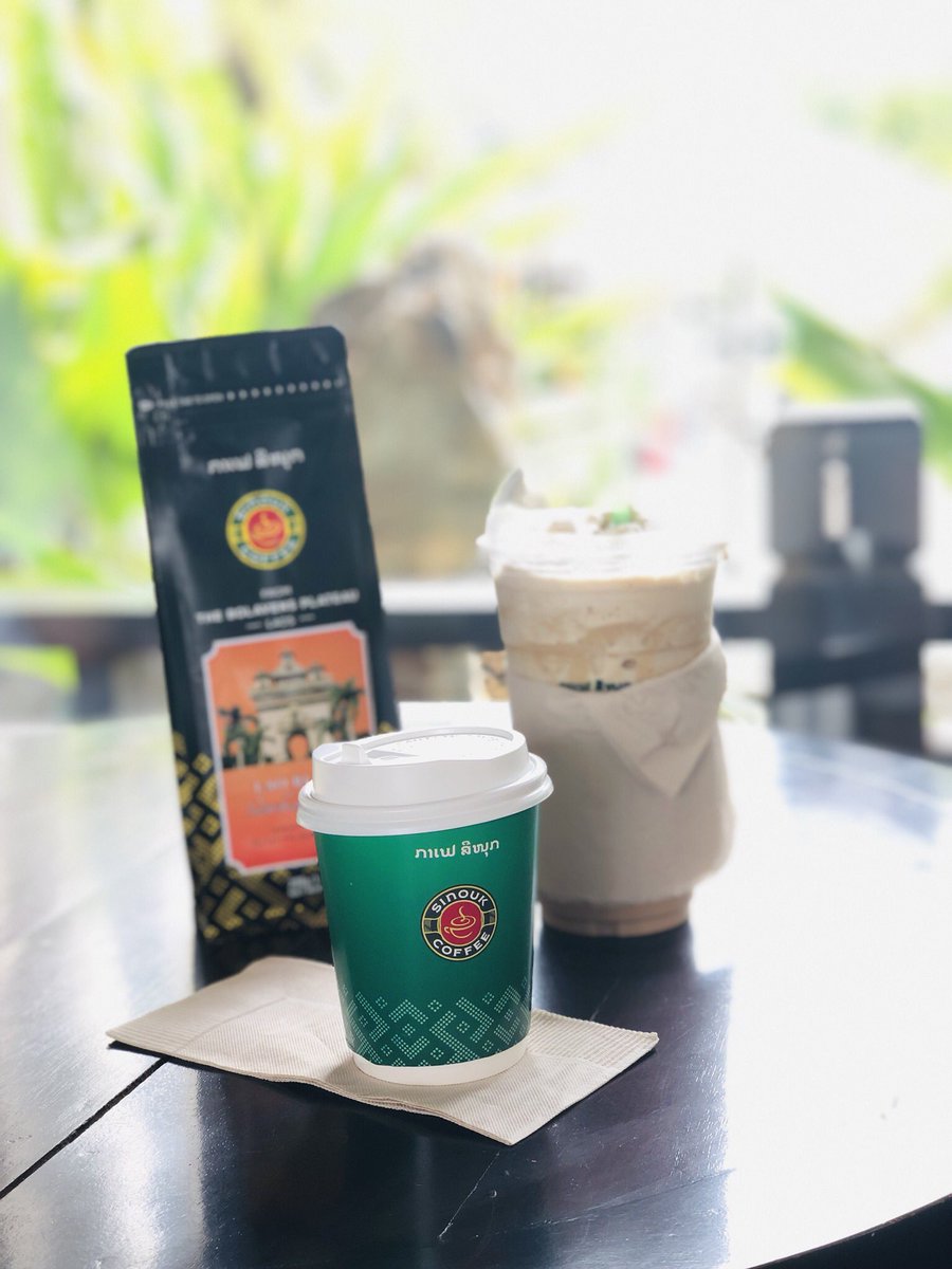 PerngJaii's tweet photo. มาแวะ สตาร์บัค สปป ลาว #IcedLatte #Espresso #สีหนุก #sinouk สบายใจละ https://t.co/ZoHzAPDhl5