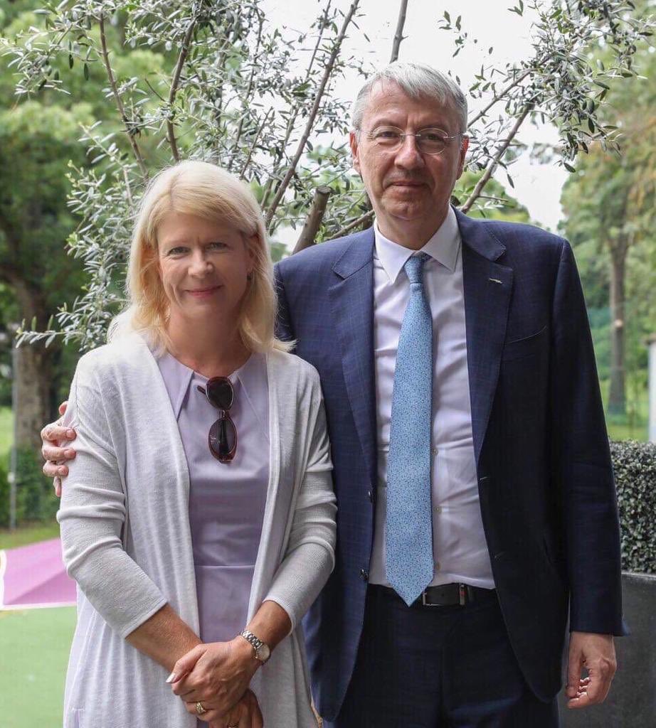 pmpohjanheimo's tweet photo. It is time to leave. Thank you, Romania, for these busy and vivid years! Bilateral relations better than ever. #Finland #Romania #eu2019ro #eu2019fi โฆ@BogdanAurescuโฉ โฆ@geociambaโฉ โฆโฆ@teodormelescanuโฉ https://t.co/LMCRjfbfVd
