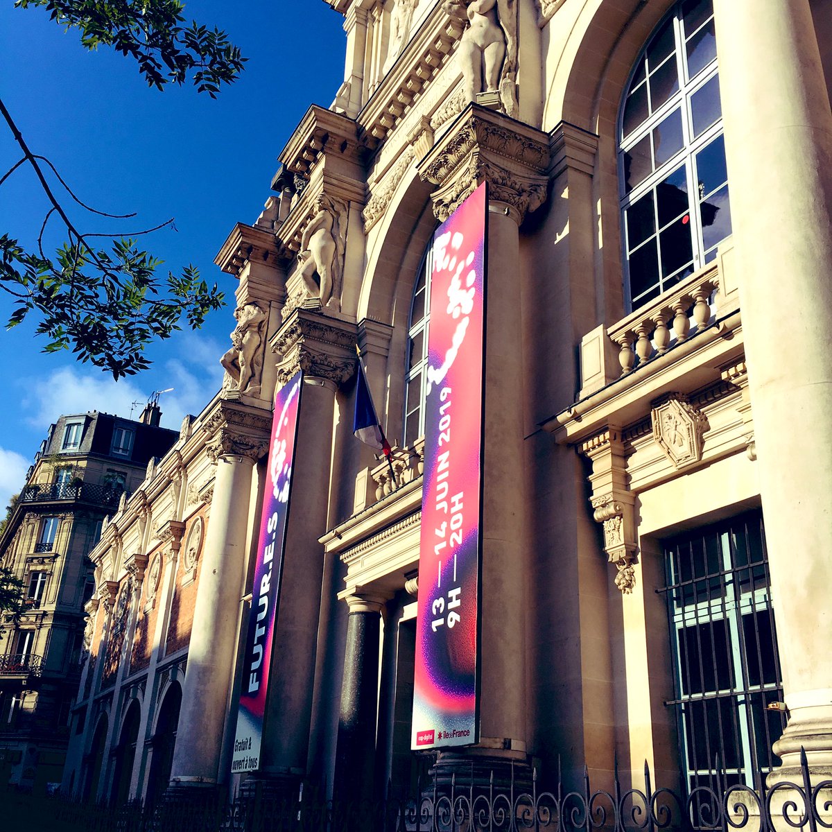 On ouvre les portes de #futures2019 sous un grand ☀️ ce matin !
📍RDV au <a href="/MNGBS/">.</a> pour cette 2ème journée de festival 👊