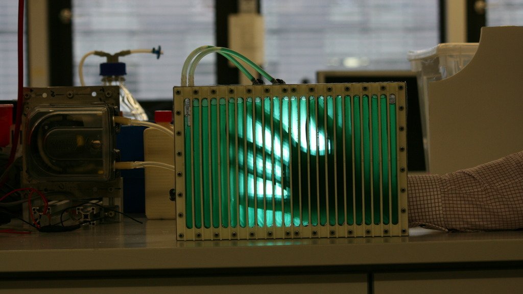 ESA | PhotoBioreactor on Space Station
ℹ️🖼️ > bit.ly/2F7rv6g |#ESA |#SPACE
