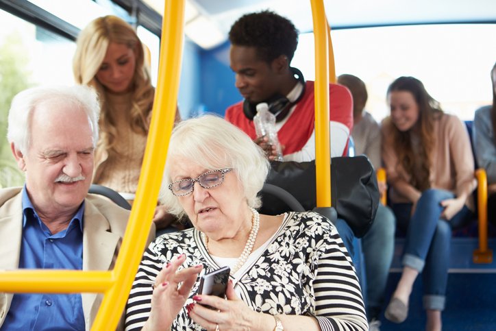 EndLonelinessUK's tweet photo. Today's the day for #CrossingDivides on your #commute. @BBC  
What's the best conversation you've started on your way to work? #LetsTalkMore #EndLoneliness #BeMoreUs.
https://t.co/3h2qc2AESH https://t.co/7Q7srEsnLj