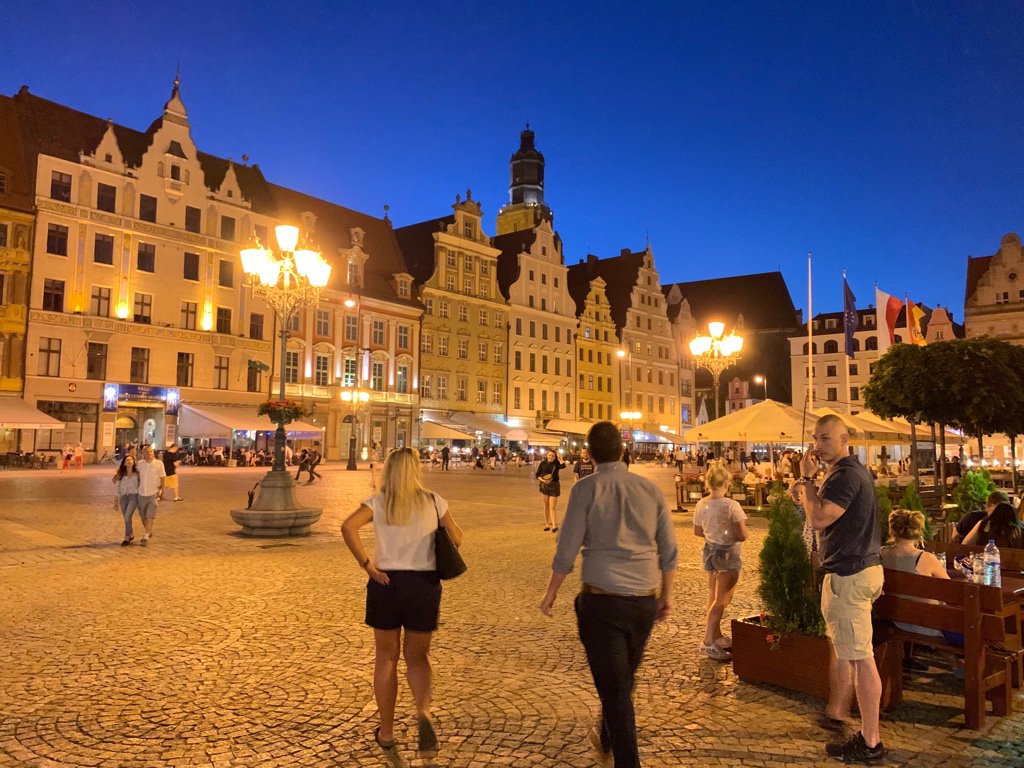 MICROMINE's tweet image. Product Strategy Manager Ian Whitehouse and MICROMINE UK staff Patrycja Blaszczynska and Tom Pratelli enjoyed travelling and taking in the sights after a busy few days at the #APCOM2019 conference in Wrocław, #Poland where Ian gave a talk on 'Mining Goes #Digital'🏛 ✈