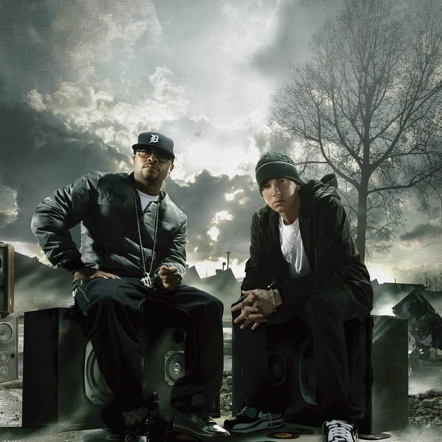 italia_eminem's tweet photo. Happy Anniversary #BadMeetsEvil ❤️
Oggi esattamente 8 anni fa usciva l'EP di debutto #HellTheSequel della super coppia composta da @Eminem e @Royceda59 🔥🔥🔥
...your favorite song? 💪🏻 https://t.co/6IPZb78quY
