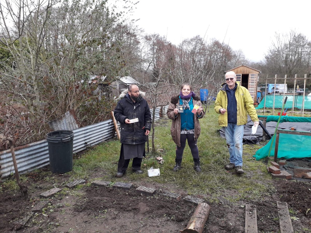 TSpringboardCIC's tweet photo. Next week is #LonelinessAwarenessWeek & we wanted to let everyone know how we are #lonelinessbusting in #Coventry Come and join our friendly gardening sessions every Weds from 10am - 2pm. ☀️☕️🍪 https://t.co/bvZcmsRPXR https://t.co/5gHMr57tXh