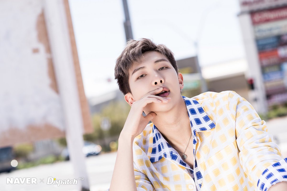 BTS_ARMY's tweet photo. [DISPATCH] 2019 빌보드 뮤직어워즈 '팝듀오·그룹' 수상 기념 #BTS #방탄소년단 @BTS_twt @bts_bighit https://t.co/8Q2HFClsZm https://t.co/pJ01ITdJUA