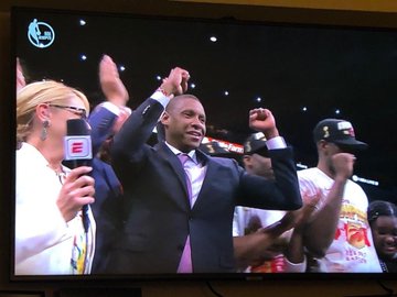 View image on Twitter