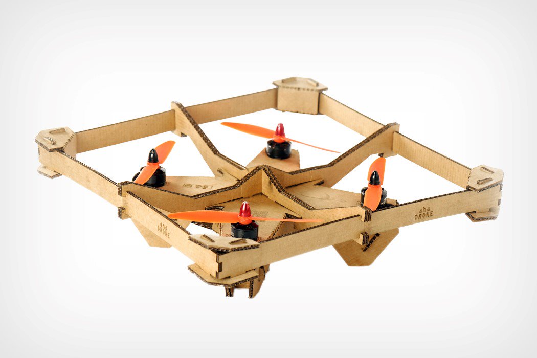If it needs doing, you can probably do it with #cardboard     yankodesign.com/2019/06/06/fir… #drones #VAR #cleverwithcardboard