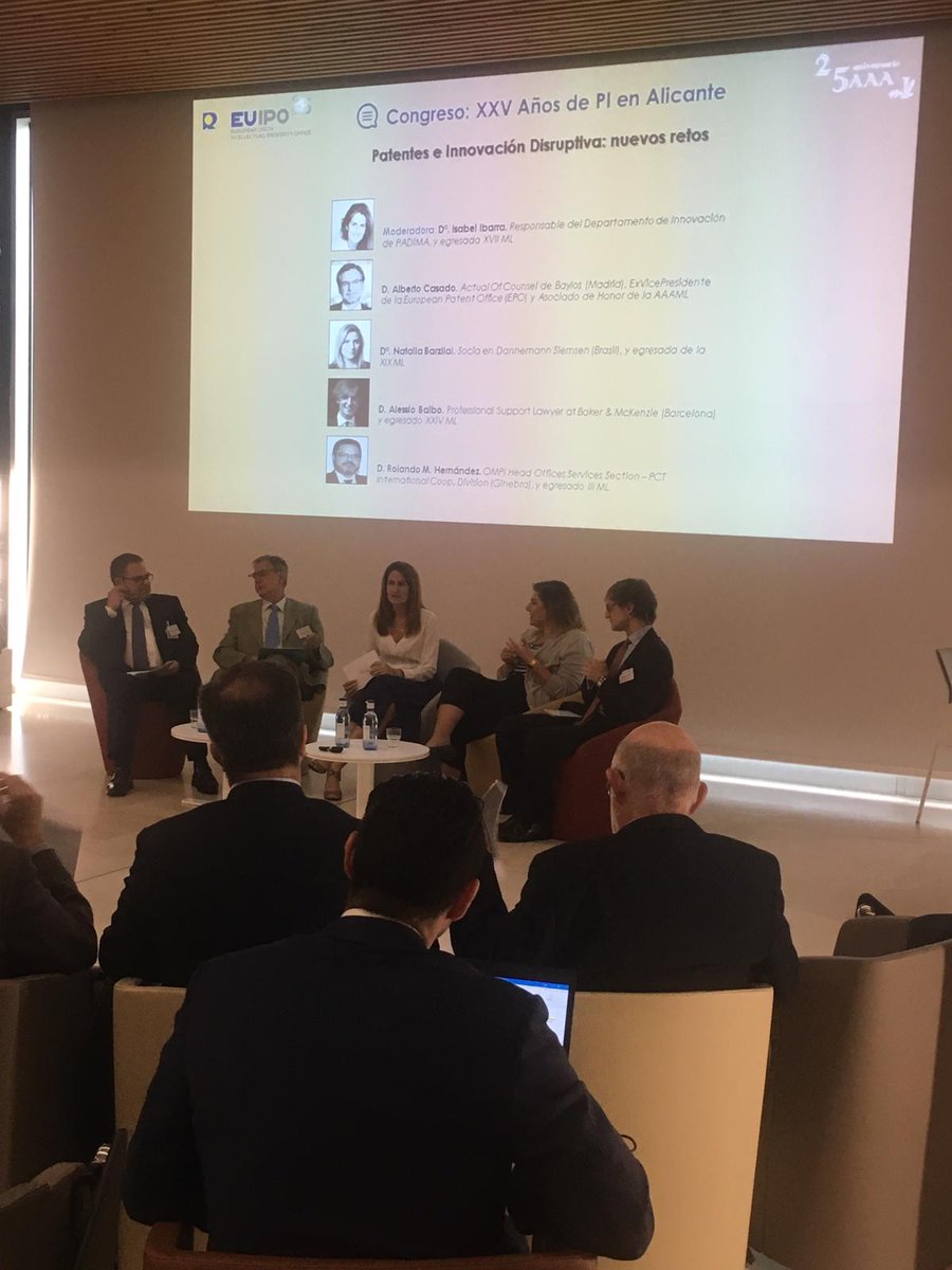 padimateam's tweet photo. Isabel Ibarra @isabelibarragar, responsable del departamento de innovación de @padimateam, como moderadora sobre "Patentes e Innovación Disruptiva: nuevos retos" en el #25AAAML https://t.co/Hb44KBjdCZ