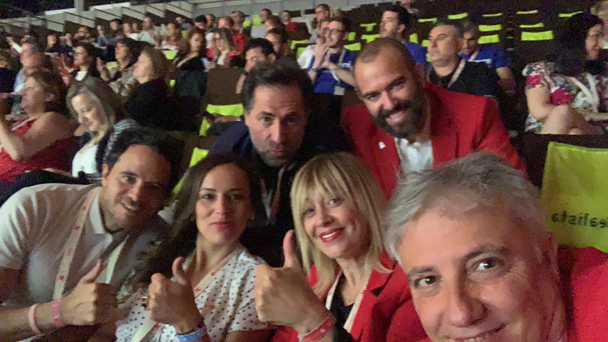 EdiviaGalan's tweet photo. #inmolovers #Inmocionate19 #seguimos https://t.co/04ll93zUN2