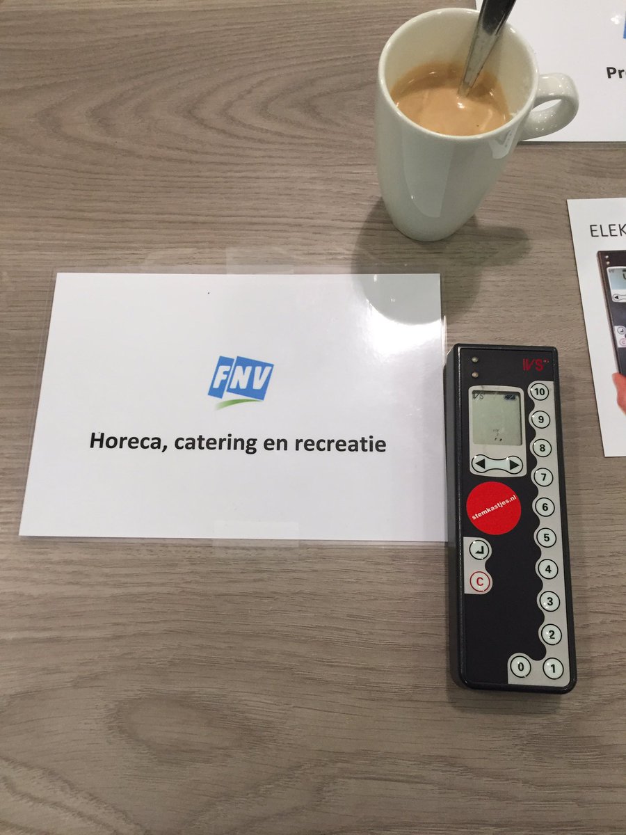 RonaldPlokker's tweet photo. Het Ledenparlement #FNV staat op het punt van beginnen, eerste dag bussines as ussual. Als #FNVLP besluiten we gelukkig over meer dingen dan alleen het #Pensioenakkoord. https://t.co/oidFP2dIoF