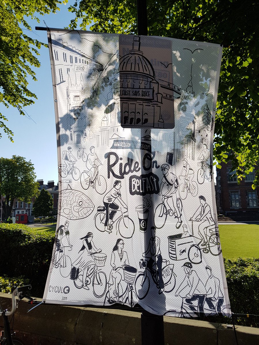 petertkelly1's tweet image. Nice start to a Friday, Ride on Belfast #ROB7. With coffee and bacon rolls at City Hall. Few @EY_Ireland MIA - Roger 🤔