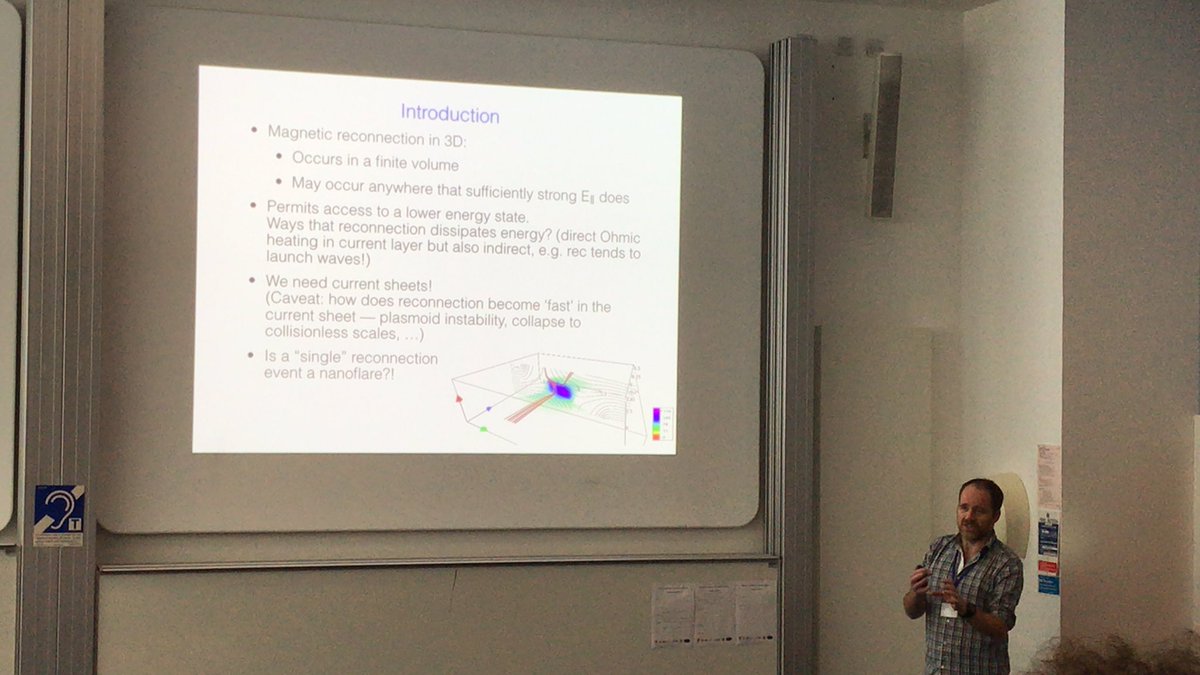 coronal_loops9's tweet photo. David Pontin kicks off our final day with an invited review of Reconnection-based heating models #timetoreconnect https://t.co/QwEvpUb1zi