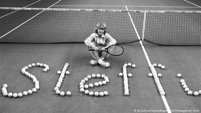  Happy 50th Birthday, Steffi Graf! 