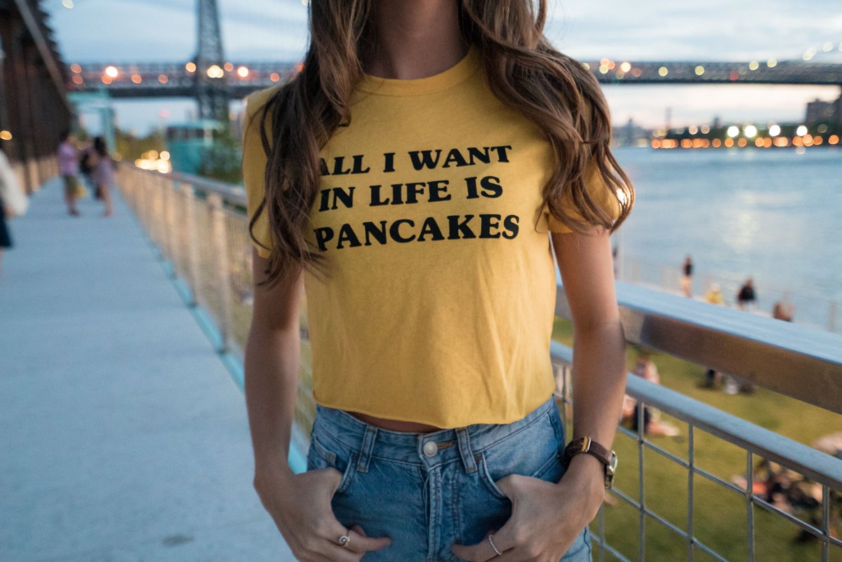 Life can be so simple and who doesn't want pancakes 🥞 for breakfast. What is everyone waking up to this morning.  #fridaymovtivation #morning #yellow Comment below.