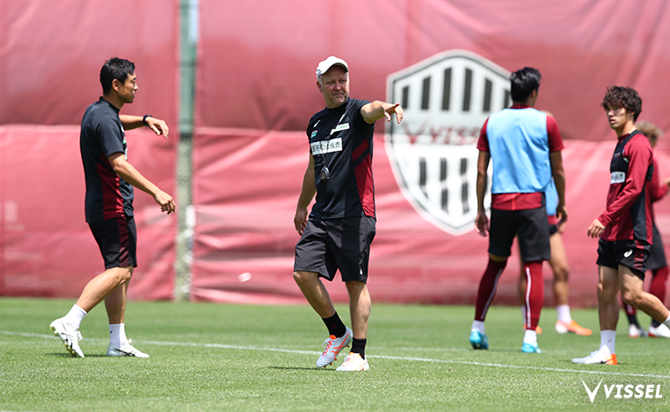 ヴィッセル神戸 Tren Twitter 新監督始動 The New Coaching Staff Is Getting Started 監督 トルステン フィンク ヘッドコーチ セバスチャン ハーン フィジカルコーチ 二コラ ヴィドヴィッチ アシスタントコーチ モラス 雅輝 Visselkobe ヴィッセル神戸 Https