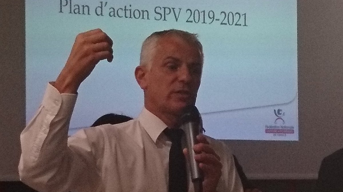 Matinée de travail dans les mûrs de notre fédération animée par notre président de la fédération le colonel Gregory ALLIONE et toute son équipe et en présence de mes collègues PUR et PUD. #L'UDSP79 #SDIS79 #FNSPF