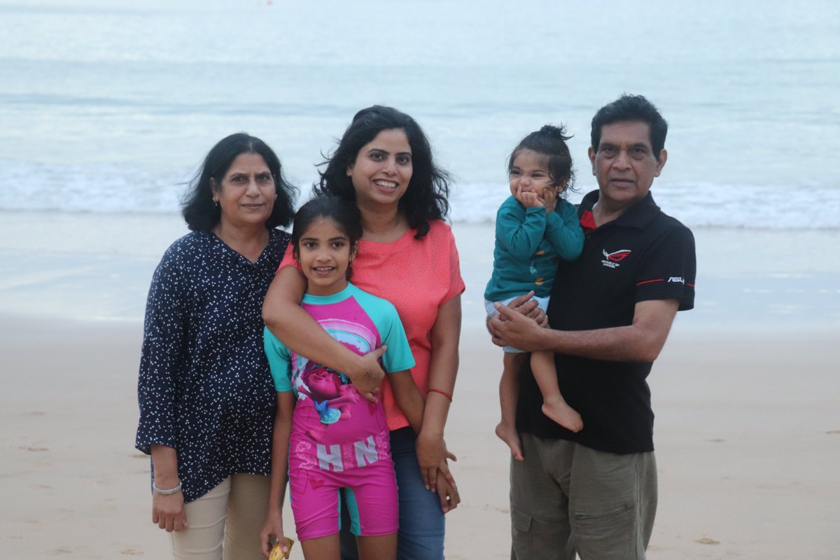 TheLifesWay's tweet photo. My dad took us on a trip to see #SouthIndia for more than 22 days and showed us around. This was the first time in my life I took him to see #GardenRoute #SouthAfrica which he totally loved and enjoyed a lot #HappyDadsDay #CelebrateDads #FathersDay #FirstWatchWhisky @TwigaPR https://t.co/pqv4MivaXq