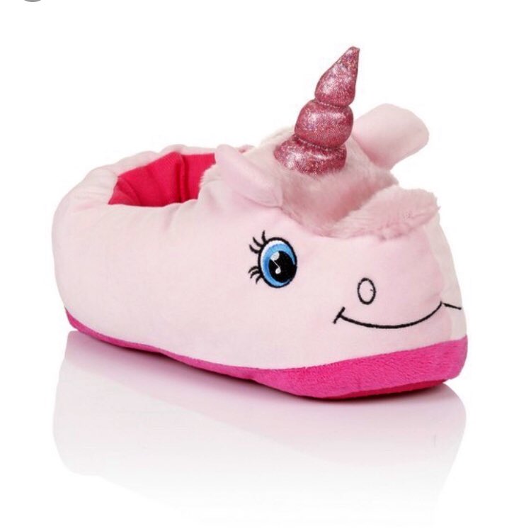 GuerrillaEd's tweet photo. Looking forward to @HallamEdFest tomorrow - on at 12pm - Iโll be talking about curriculum. And slippers. #TheMonkeyProofBox #HallamEdFest @ITLWorldwide https://t.co/Oglwd85pIJ