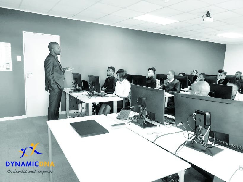 dynamic_dna's tweet photo. We are graced by the @MictSeta CEO Mr Mdu Zakwe at Dynamic DNA
#4IR #3IR https://t.co/5SGGkxZSTw