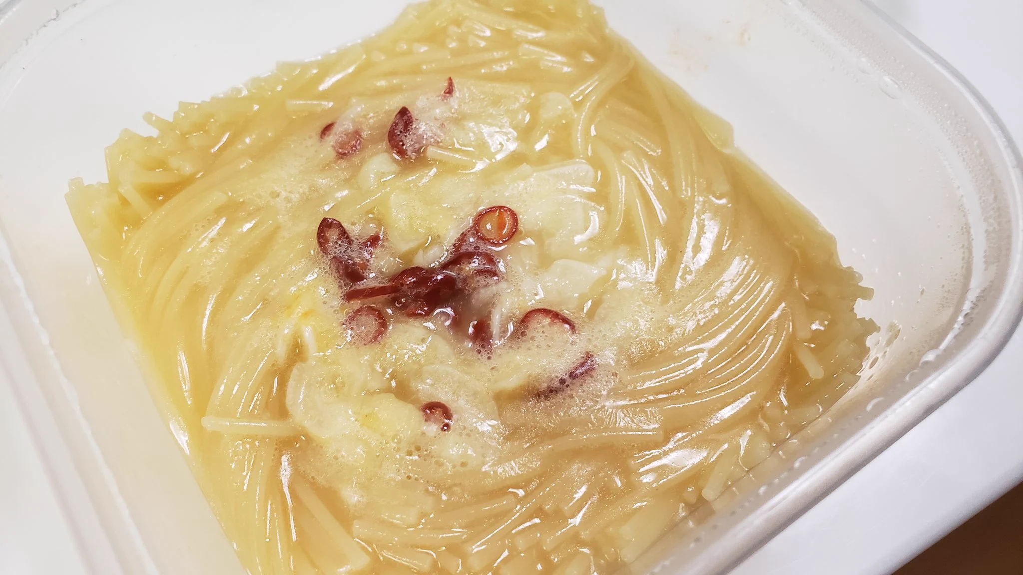 「レンジで作るペペたま」がおいしそう。いろいろアレンジもできそうですね。