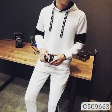 nemiparshva's tweet photo. Check out this hot collection of Men's tracksuit
https://t.co/5H8XeNV6KV

#India #mensfashion #mens #clothingline #Tracks #track #fashion #accessories #onlineshopping #swag #style https://t.co/Dxe3f568Dk