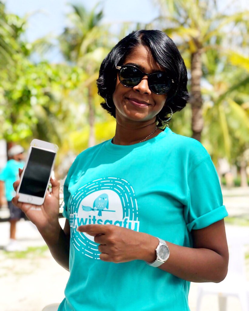 #twitsaafu Hulhumale cleaning event organised by Maldivian twitter community in collaboration with #hdc #bhm #dhiraagu #pizzabuona #maldivian #veliga #happymarket #plasticnoongotheh #parley #americancentre #projectdamagecontrol...#twitsaafu #hulhumale