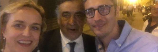 EmilynotRata's tweet photo. La domanda a Conte sui migranti? La cronista tedesca nominata (a 30mila euro) da Orlando. https://t.co/SyfthU7VmP