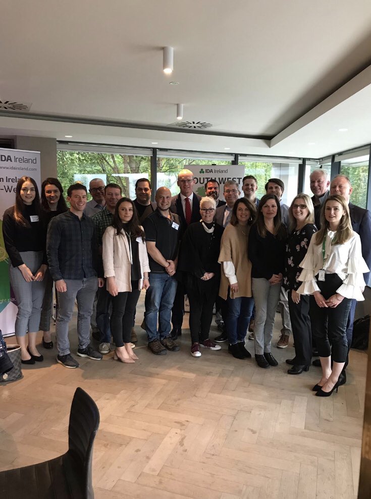 IDASouthWest's tweet photo. Fantastic to have our minister @simoncoveney meet and speak to our Texan delegate this morning about opportunities for #FDI in #Ireland and #Corkโs ability to attract skillsets from across the world.
#TouchDownInIreland #Talent https://t.co/aUP6Spalxl