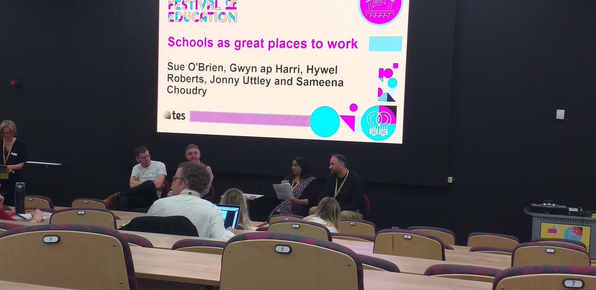 LCWorldUK's tweet photo. Listening to Sameena Choudry at #HallamEdFest "Very few school development plans focus on the needs of teachers - even though they are the best resource schools have." 

#teaching #education #wellbeing https://t.co/hiPDDwRKg1